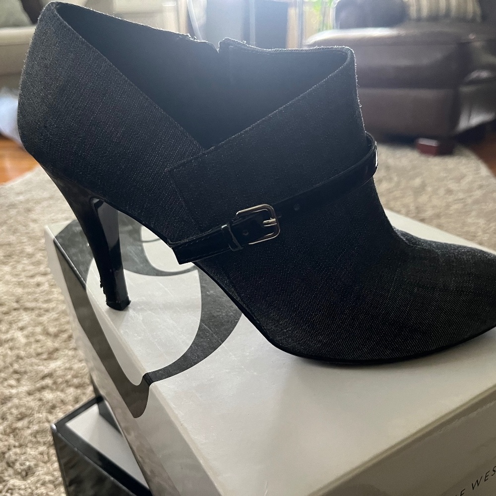 Nine West heel